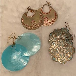 🌿5 for $25. 3 earring bundle